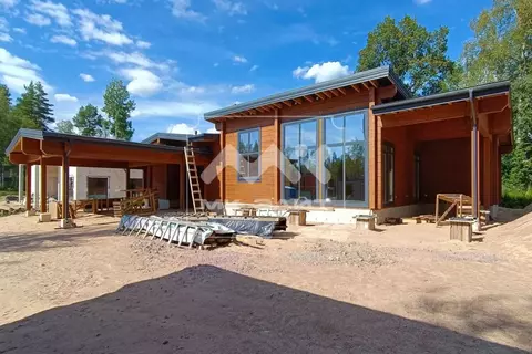 Дом в Ленинградская область, Выборгский район, Первомайское с/пос, ...