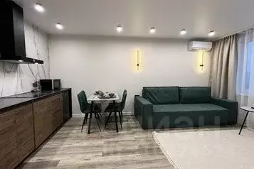 1-к кв. Тюменская область, Тюмень ул. Лесопарковая, 1к1 (38.0 м)