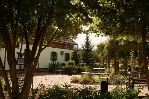 Участок в Московская область, Серпухов городской округ, Большие Всходы ...