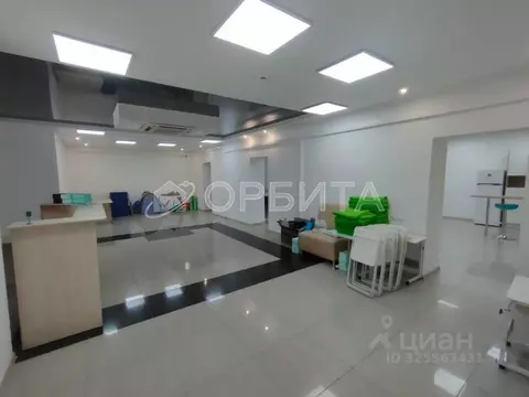 Помещение свободного назначения в Тюменская область, Тюмень ул. ...