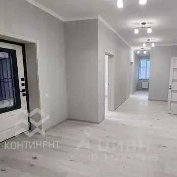 Дом в Крым, Евпатория городской округ, Заозерное пгт ул. Аллея Дружбы, ...