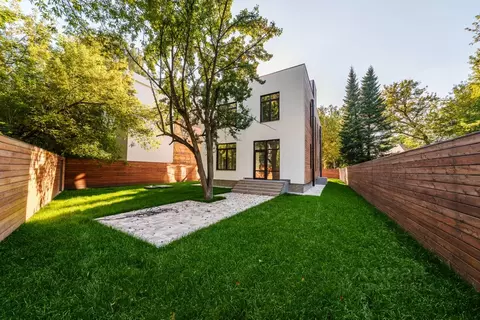 Коттедж в Москва 6-й Дачно-Мещерский проезд (308 м)