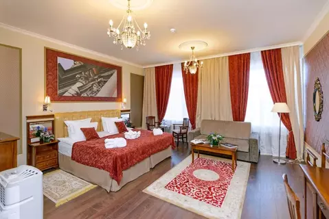 Комната Санкт-Петербург Адмиралтейский просп., 8 (30.0 м)