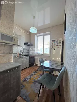 3-комнатная квартира: село Серафимовский, 21-й квартал, 10 (62.5 м)