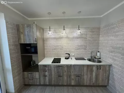 1-комнатная квартира: Казань, улица Рауиса Гареева, 109 (42.9 м)