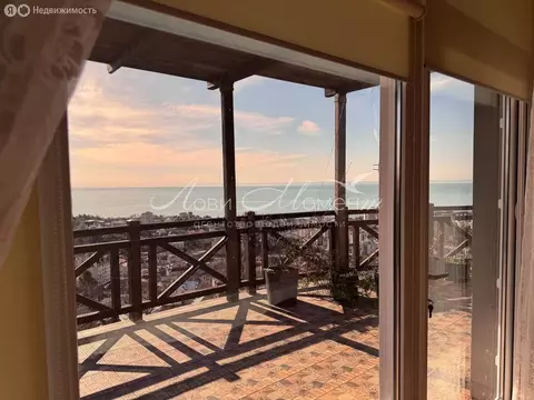 Дом в Сочи, Целинная улица (360 м)