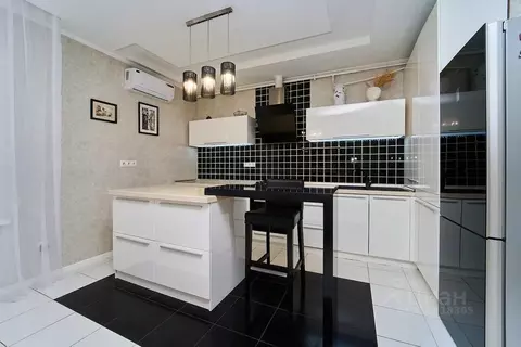 Таунхаус в Краснодарский край, Краснодар Сады Калинина мкр, ул. ...