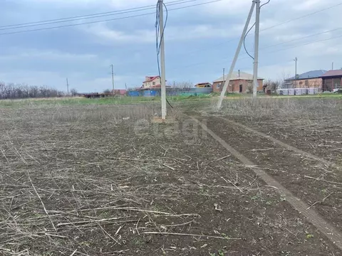 Участок в Ростовская область, Мясниковский район, с. Большие Салы ул. ...