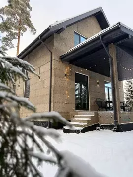 Дом в Ленинградская область, Всеволожский район, Агалатовское с/пос, ...