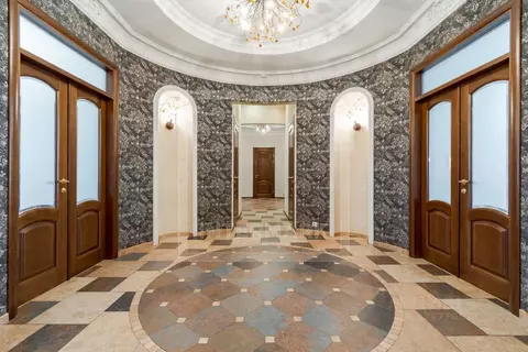 5-к кв. Москва Гончарная ул., 26к1 (193.0 м)