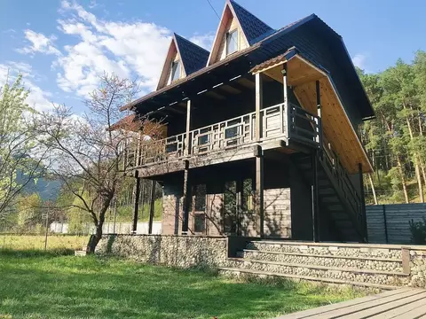 Дом в Алтай, Чемальский район, с. Чемал Садовая ул., 20 (100 м)