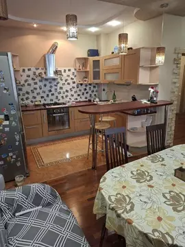 3-к кв. Ульяновская область, Ульяновск Водопроводная ул., 11 (127.4 м)