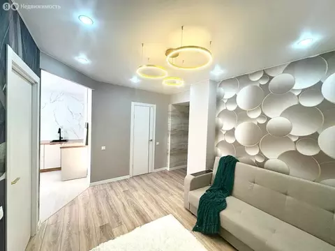 2-комнатная квартира: Омск, улица Кирова, 4 (42.1 м)