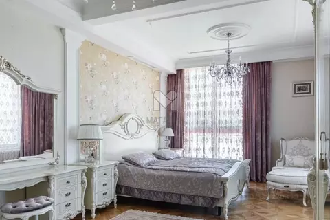 4-к кв. Санкт-Петербург Ждановская ул., 29 (150.0 м)