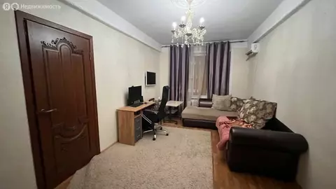 2-комнатная квартира: Махачкала, улица Гагарина, 74 (50 м)