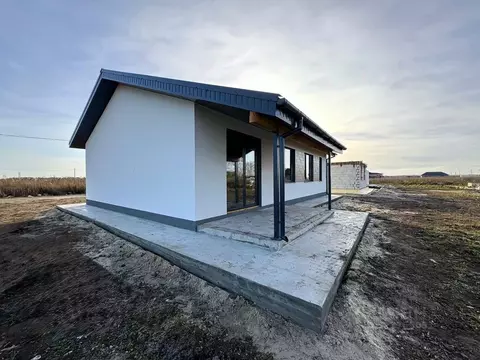 Дом в Ульяновская область, Ульяновск городской округ, с. Лаишевка ул. ...