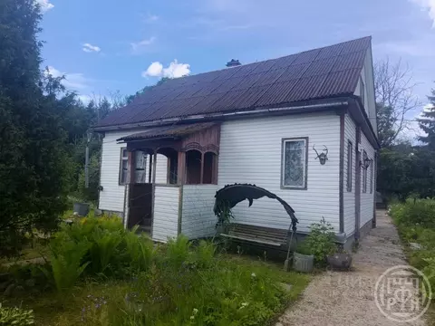 Дом в Ленинградская область, Лужский район, Толмачевское городское ...
