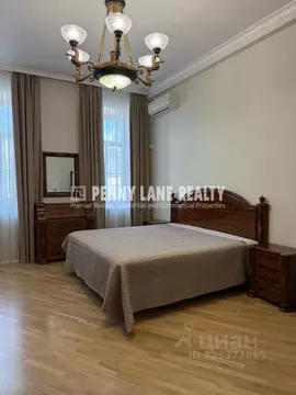 3-к кв. Москва ул. Арбат, 51С1 (135.0 м)