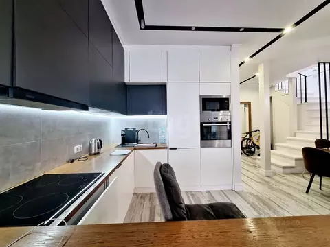 2-к кв. Краснодарский край, Геленджик Туристическая ул., 3 (88.0 м)