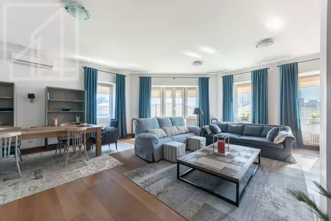 3-к кв. Москва Кривоарбатский пер., 16/22 (150.0 м)