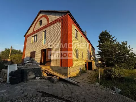 Дом в Калмыкия, Элиста ул. Сяяхн Тенгр, 3 (338 м)