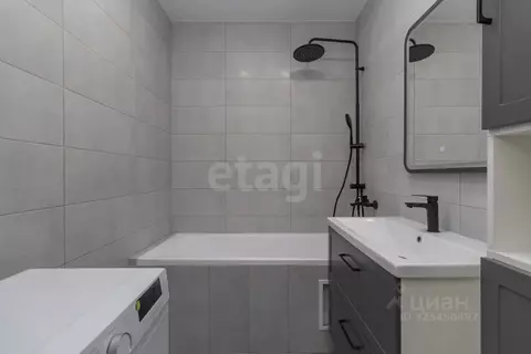 2-к кв. Тюменская область, Тюмень Интернациональная ул., 197А (50.0 м)