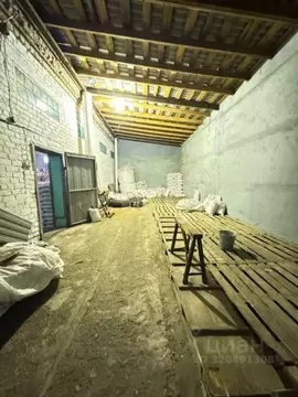 Склад в Саратовская область, Балашовский район, с. Репное пер. ...