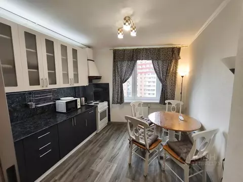 3-к кв. Москва Фестивальная ул., 41к3 (75.0 м)