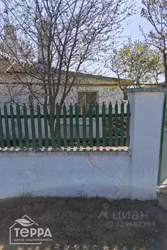 Дом в Крым, Сакский район, с. Вересаево ул. Мира, 4 (80 м)