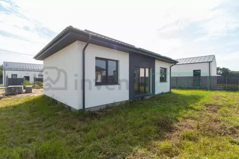 Дом в Калининградская область, Гурьевский муниципальный округ, посёлок ...