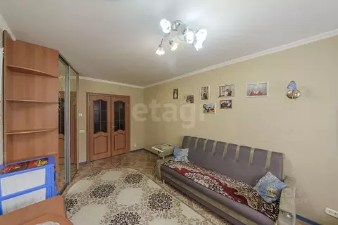 3-к кв. Тюменская область, Тюмень Восточный мкр, ул. Моторостроителей, ...