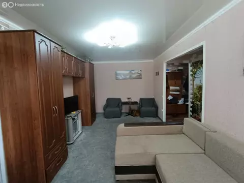 3-комнатная квартира: Шахты, проезд 1-й Квартал, 18 (56.2 м)