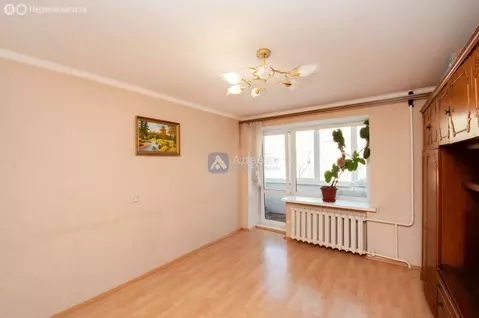 3-комнатная квартира: Тюмень, улица Самарцева, 40 (55.9 м)