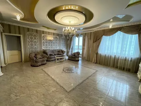 3-к кв. Кемеровская область, Кемерово просп. Ленина, 138Б (125.0 м)