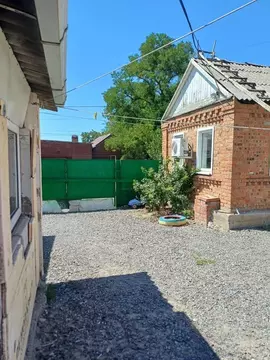 Дом в Ростовская область, Азовский район, Кагальницкое с/пос, с. ...