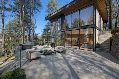 Дом в Ленинградская область, Всеволожский район, Бугровское городское ...