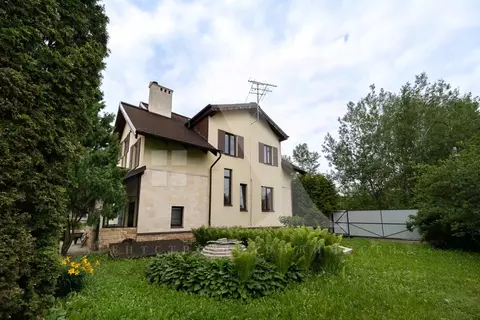 Дом в Москва д. Новинки, Дорожник СНТ, 46 (205 м)