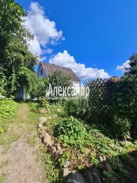 Дом в Ленинградская область, Приозерский район, Сосновское с/пос, д. ...