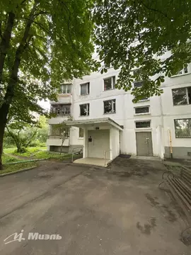 Продается 3-комнатная квартира