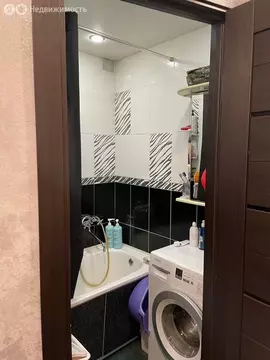 3-комнатная квартира: Ярославль, улица Ньютона, 42 (62.9 м)