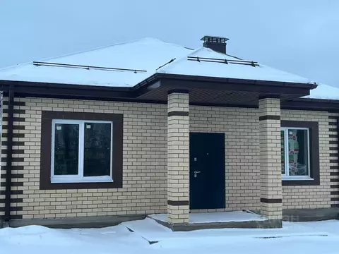 Дом в Воронежская область, Хохольский район, с. Новогремяченское  (84 ...