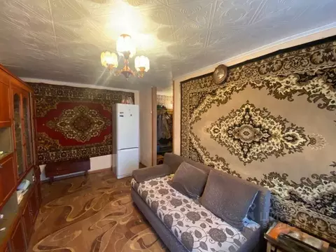 3-к кв. Кемеровская область, Междуреченск просп. 50 лет Комсомола, 34 ...