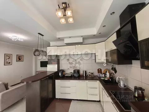 3-к кв. Хакасия, Абакан просп. Дружбы Народов, 39 (85.9 м)