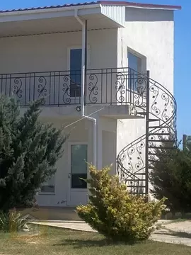 Дом в Крым, Сакский район, Уютненское с/пос ул. Центральная (160 м)