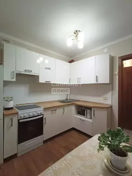 2-к кв. Белгородская область, Белгород 10-й мкр, ул. Спортивная, 8 ...