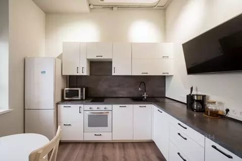 2-к кв. Свердловская область, Екатеринбург пер. Трамвайный, 2к2 (56.2 ...