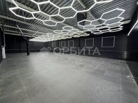Помещение свободного назначения в Тюменская область, Тюмень ул. 50 лет ...