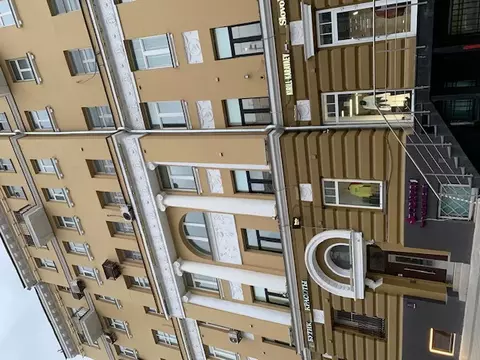 Продается 4-комнатная квартира