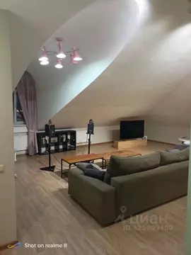 2-к кв. Москва Космодамианская наб., 38С1 (75.0 м)