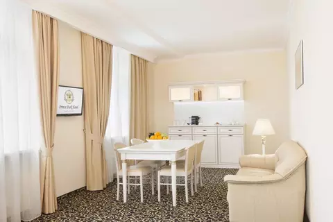 Комната Москва Новоясеневский просп., 1Бк1 (105.0 м)